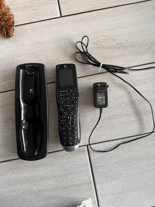Pilot Logitech Harmony One