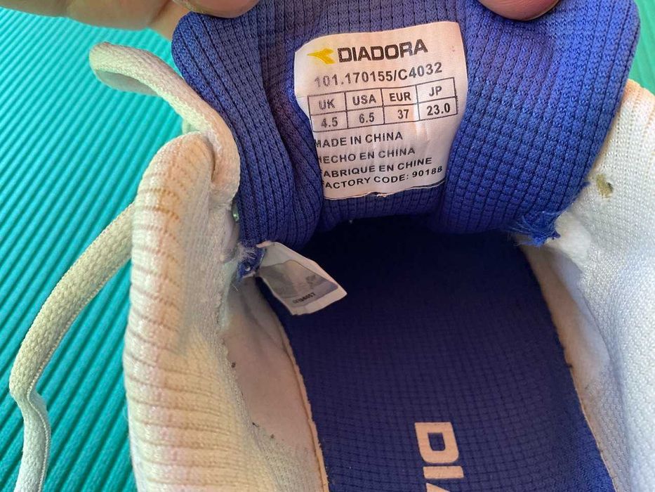 Кросівки DIADORA  37р