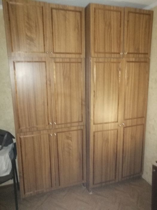 Продам Шкаф и 4 модуля от мебельной стенки