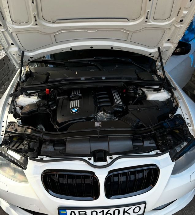BMW E92 330i 2012