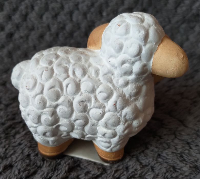 Ceramiczny baranek wielkanocny