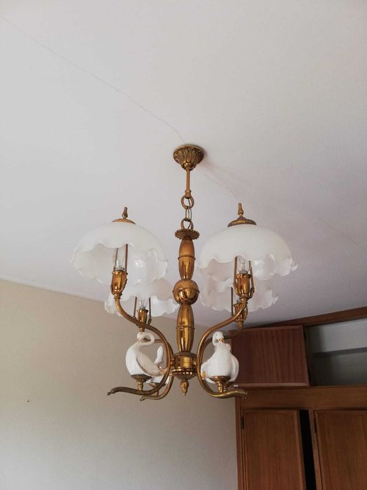 Candeeiro de teto com 4 lâmpadas estilo Vintage lindo