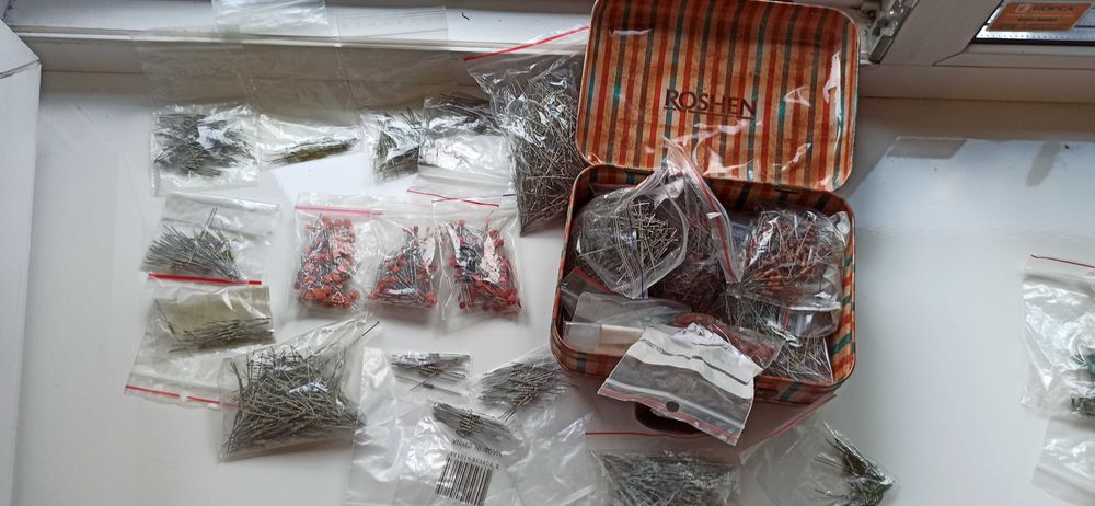 Резистори і конденсатори більше 10 тис БЕЗКОШТОВНА ОЛХдоставка