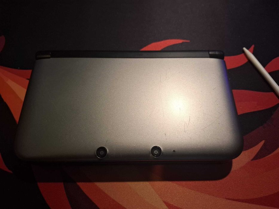 Nintendo 3DS XL cinzenta modificada 64 GB