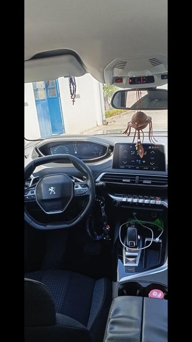 (Valor negociável)928075729 Peugeot 5008 2017 ALLURE 1.6 Gasóleo Automático