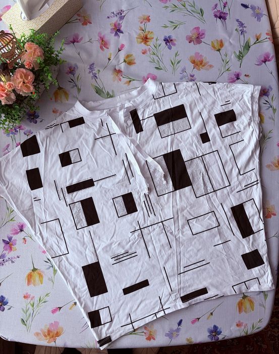 Bluza z krótkim rękawem geometryczne wzory