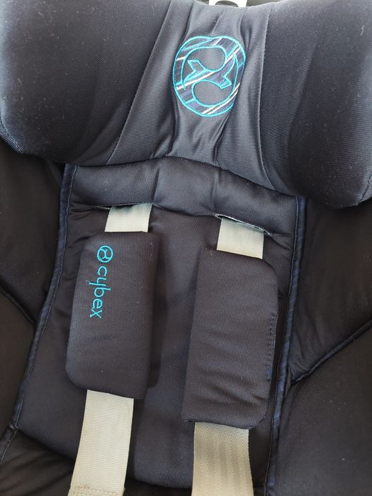 Fotelik z bazą  Cybex Atom 5
