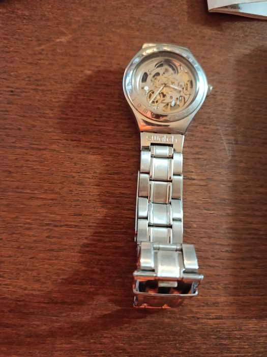 Relógio Swatch Irony Chrono com bracelete de aço