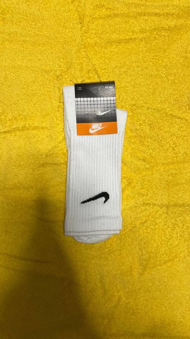 Skarpety Socks Nike ( 38-41/41-44) cena za 4 pare