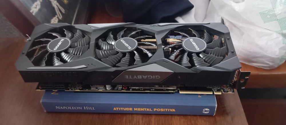 Rtx 2070 super gigabyte482693715874949120