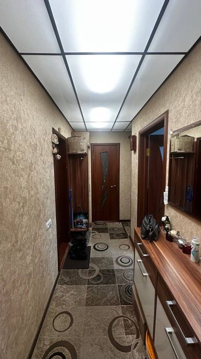 ПРОДАЖ 2-кімн затишної квартири з меблями і технікою, 1/5 поверх, + облаштований підвал, Кременчук,  вул. Героїв УПА, 18