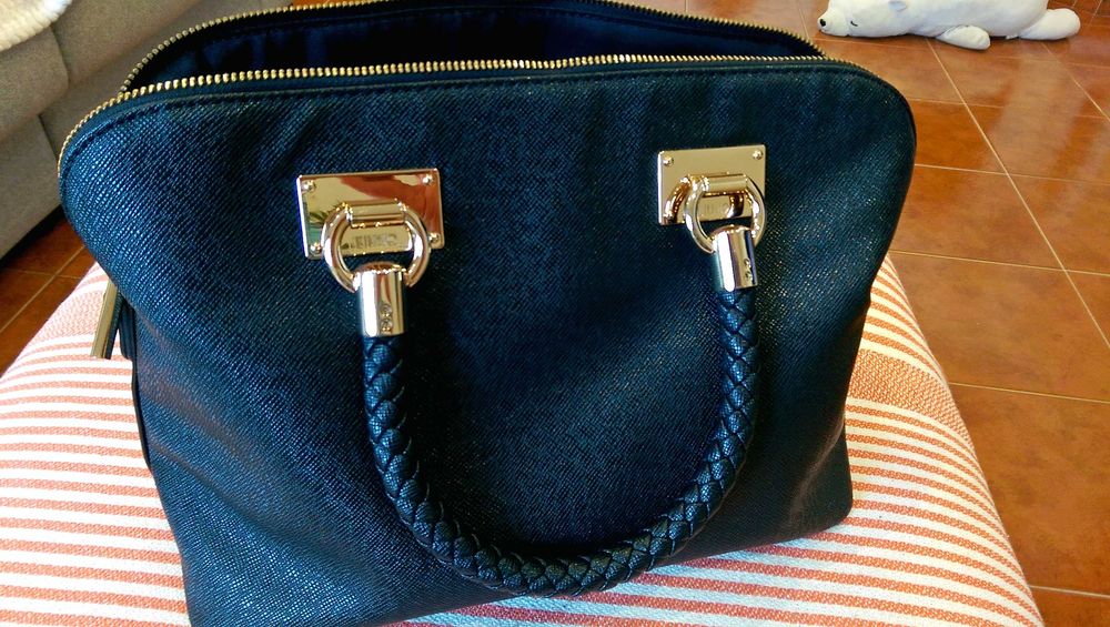 Mala senhora  Liu.Jo como nova