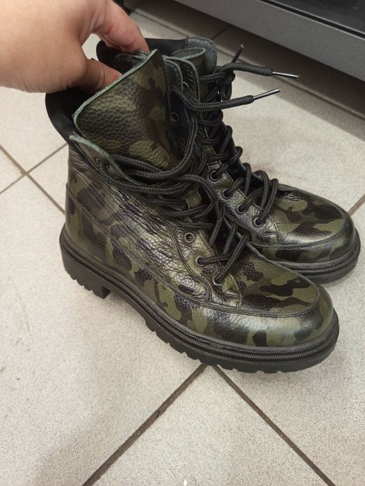 Ботінки, хайтопи для дівчинки дві пари