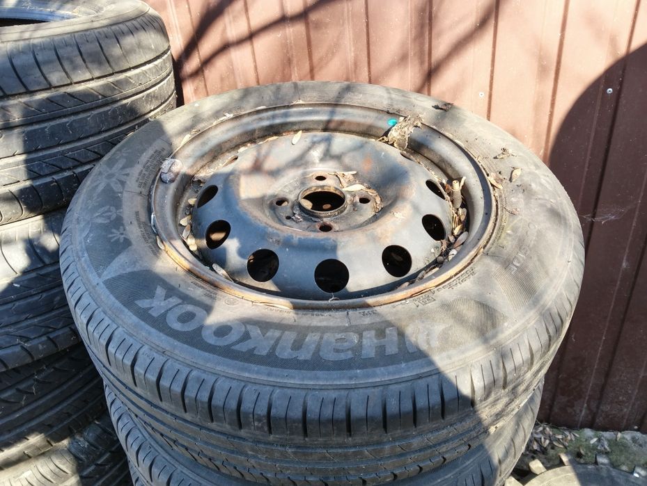 Opony letnie z felgami Hyundai