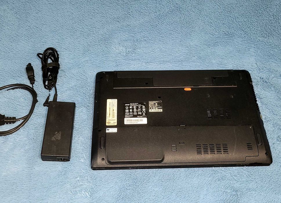 Ноутбук Acer Aspire 5560