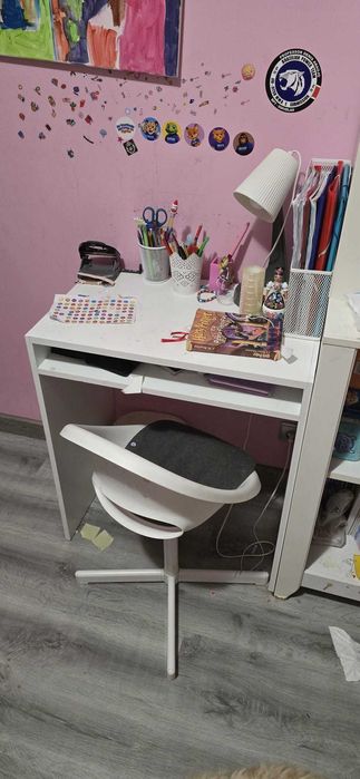 Secretária + cadeira