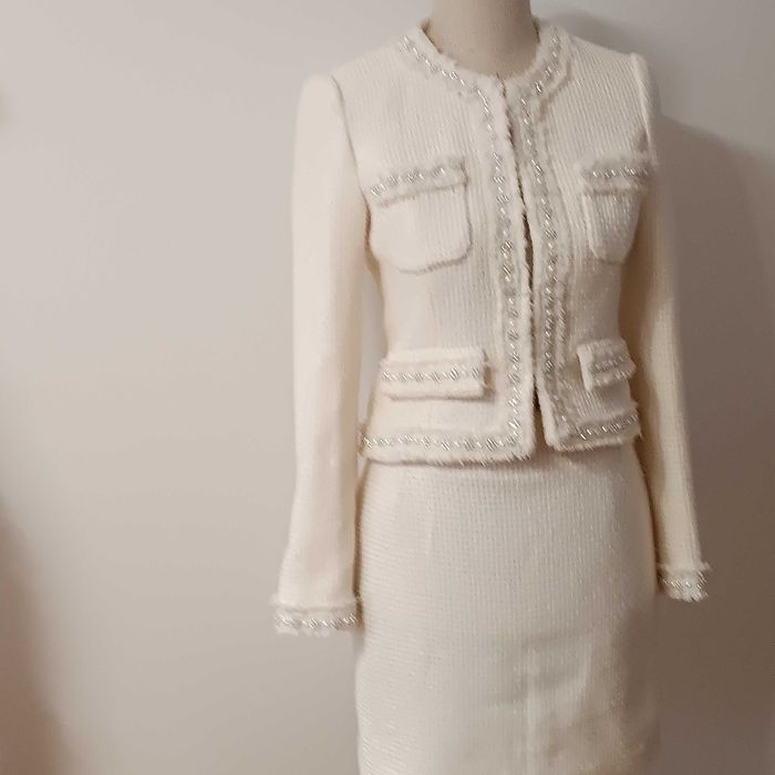 kostium w stylu chanell