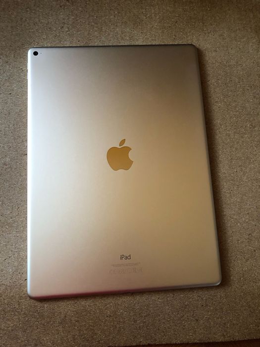 Apple iPad Pro 12,9” (2015) 32GB Wi‑Fi Złoty + akcesoria, stan bdb