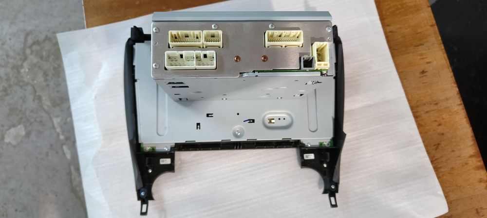 Головне устройство тойота камрі 55 гібрид