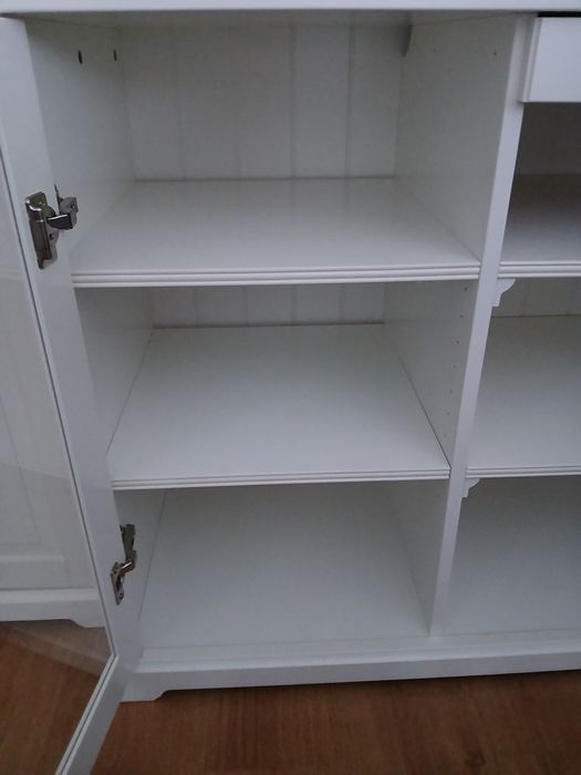 Aparador branco Liatorp