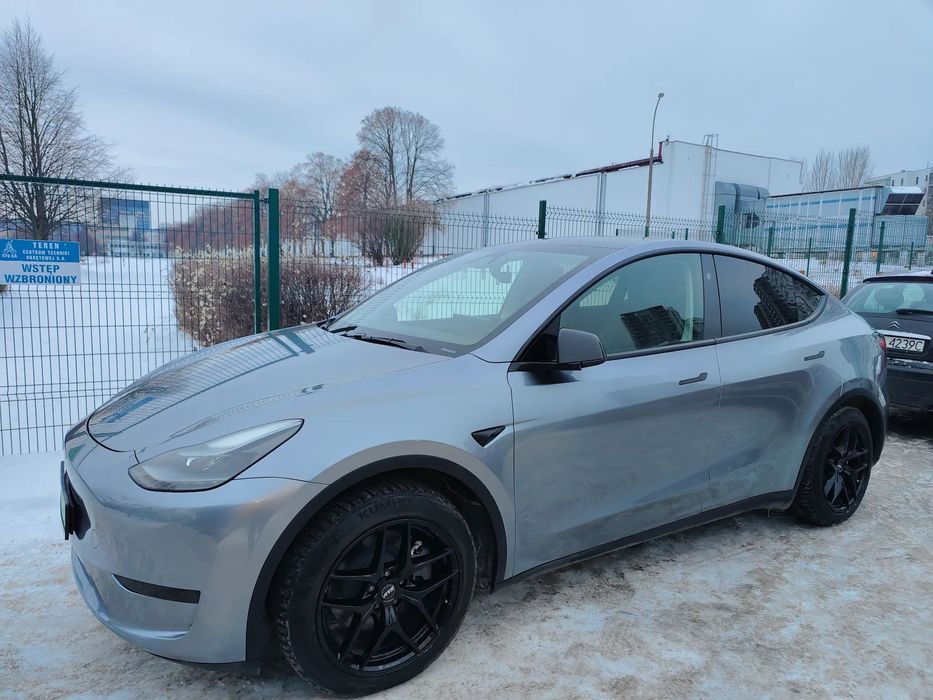 Tesla Y Tesla Y RWD Long range