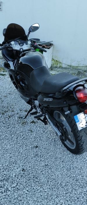 Suzuki gsxf 750f(carta a2)