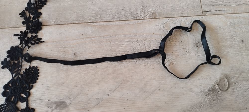 Pas do pończoch korona