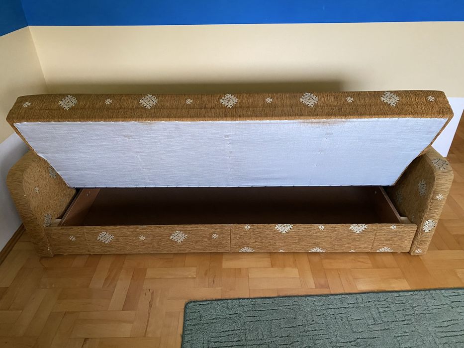 Wersalka sofa  na sprężynach