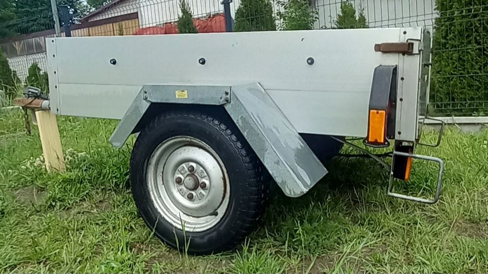 Przyczepka lekka. Burty aluminiowe