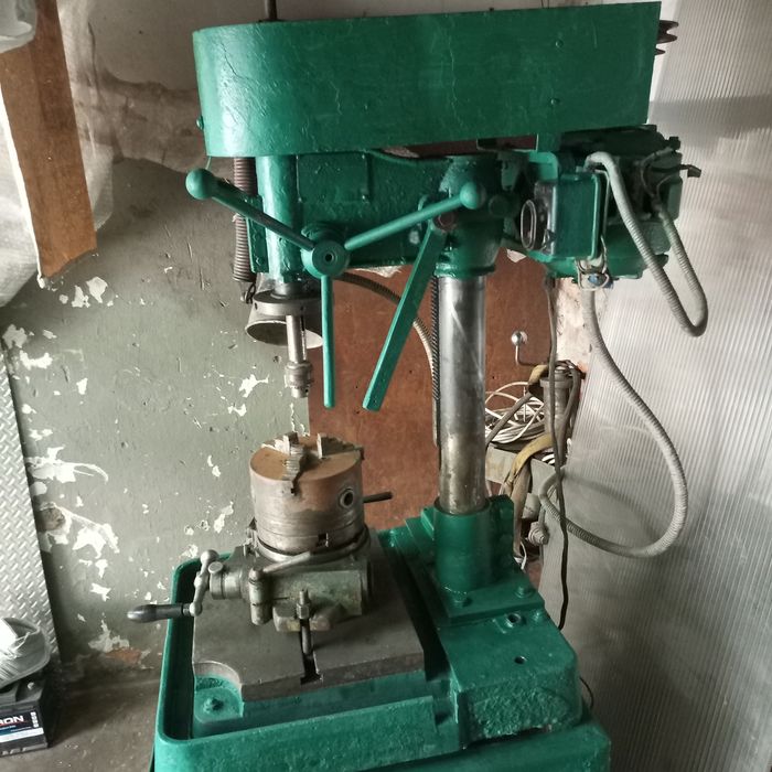 Станок сверлильный,головка делительная