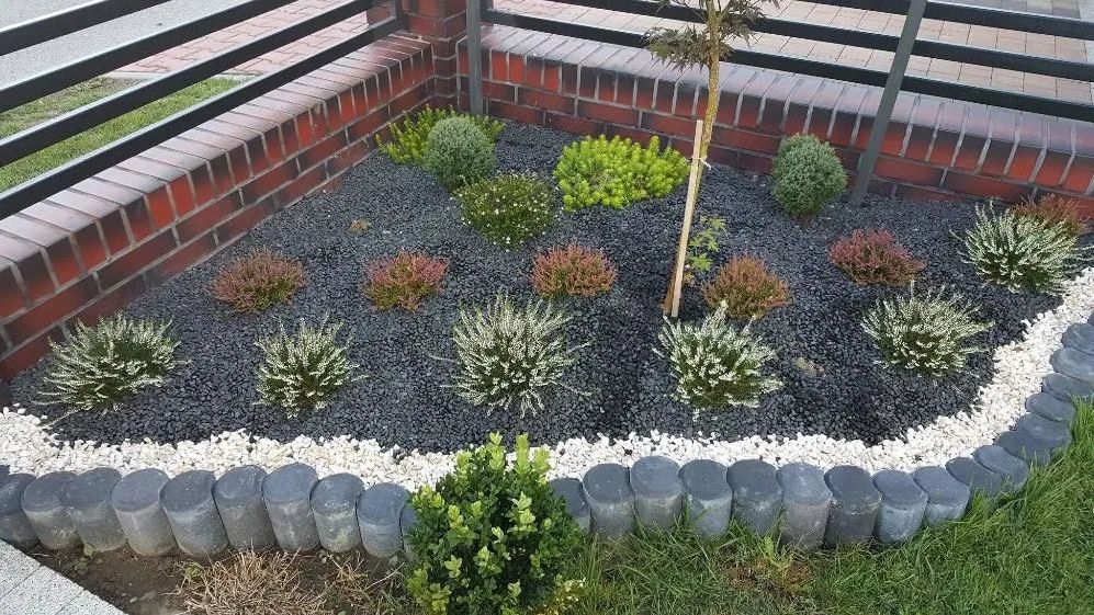 ozdobny Grys czarny bazalt 8-16mm żwir kamień gres łupek granitowy