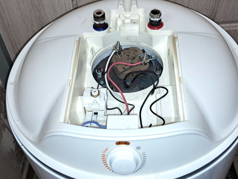 Бойлер Atlantic 80л. Сухой тен, 1500w.