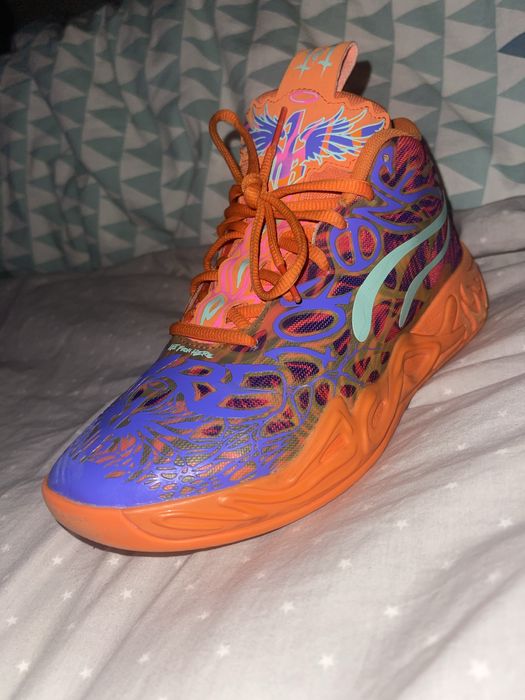 Sapatinhas de basquete lamelo