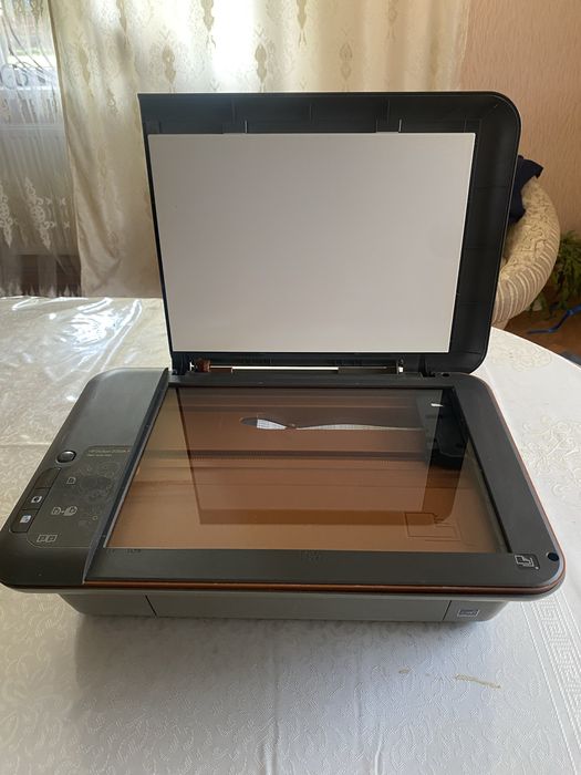 Принтер HP Deskjet 2050A