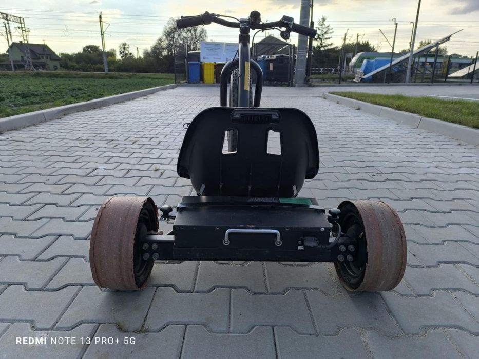 Trajka elektryczna E trike drift