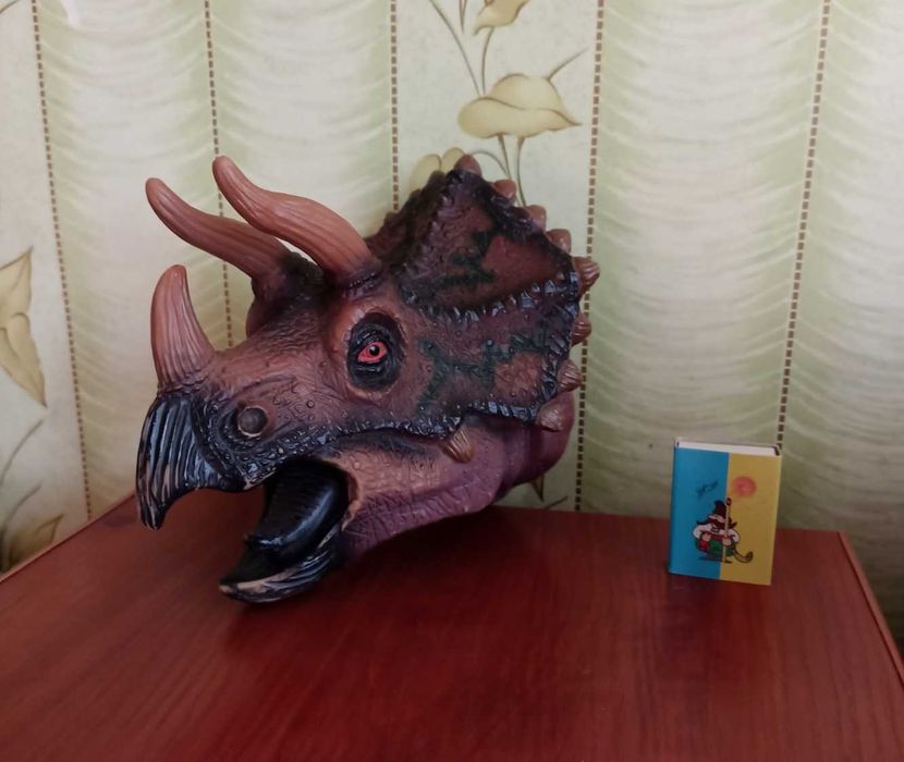 Игрушка перчатка на руку Динозавр