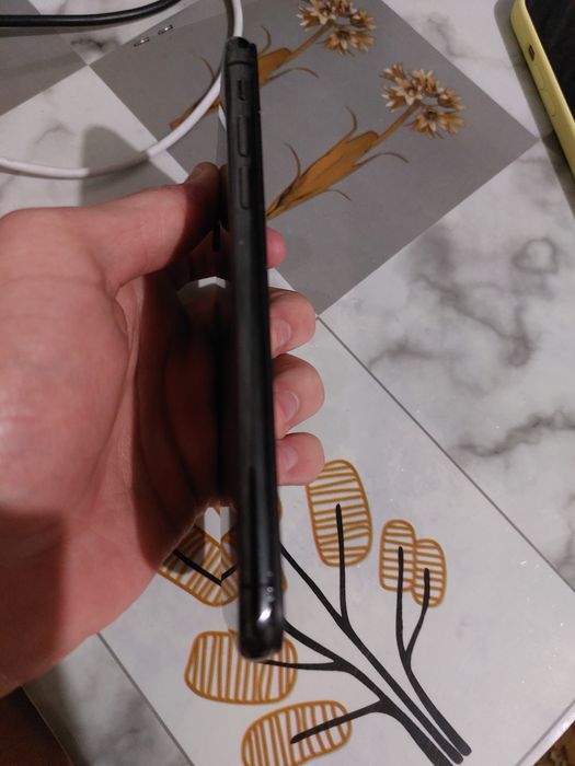 Прдам Айфон X 64