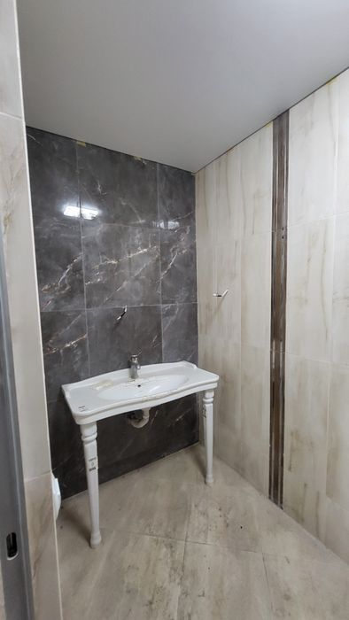 Продам комерційну нерухомість