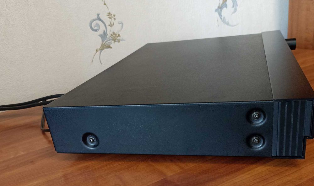 Nakamichi ST-7 тюнер