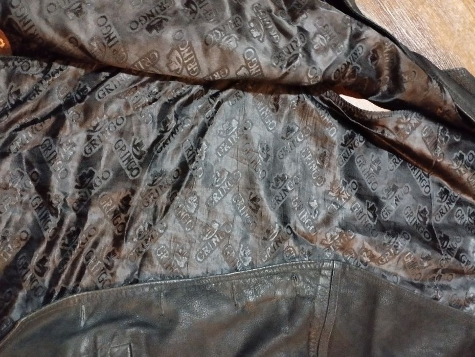 Жилетка чоловіча шкіряна