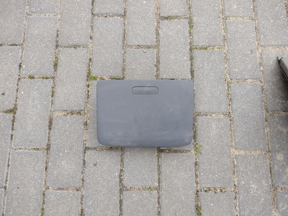 Fotele i plastiki do VW Caddy