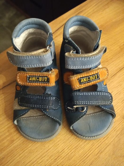 Kapcie skórzane chłopięce