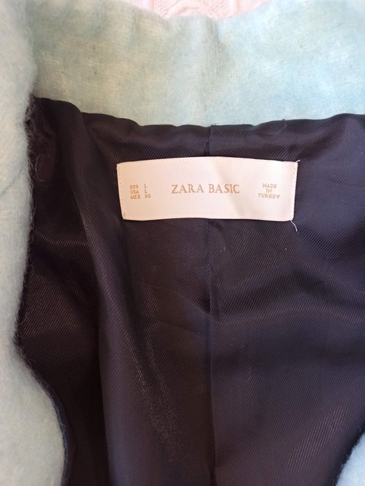 Casaco/ sobretudo  verde água tamanho L Zara