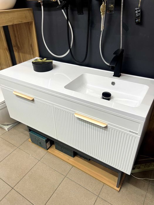 “Адель” Тумба з ум. Родео 120, біла