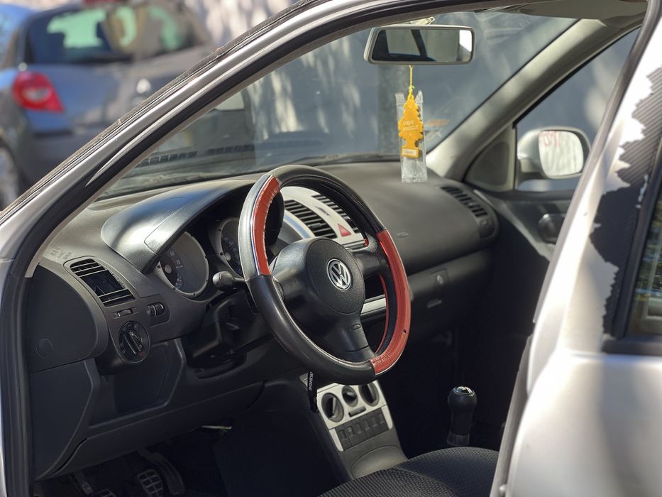 Vw Polo 1.0MPI - 01
