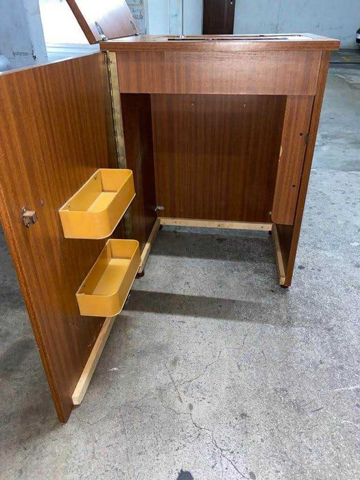 Máquina de costura Singer