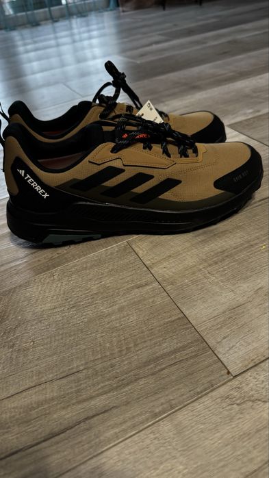 Кросівки Adidas Terrex  нові