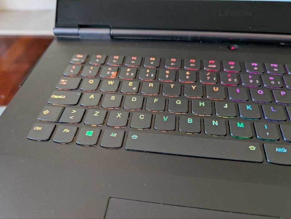 Portátil de gaming, intel i9, 32GB ram, 1TB nvme, Nvidia RTX 2070
