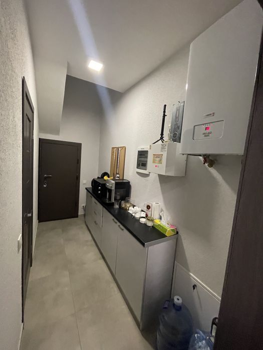 Офіс оренда Фасадний 1 поверх