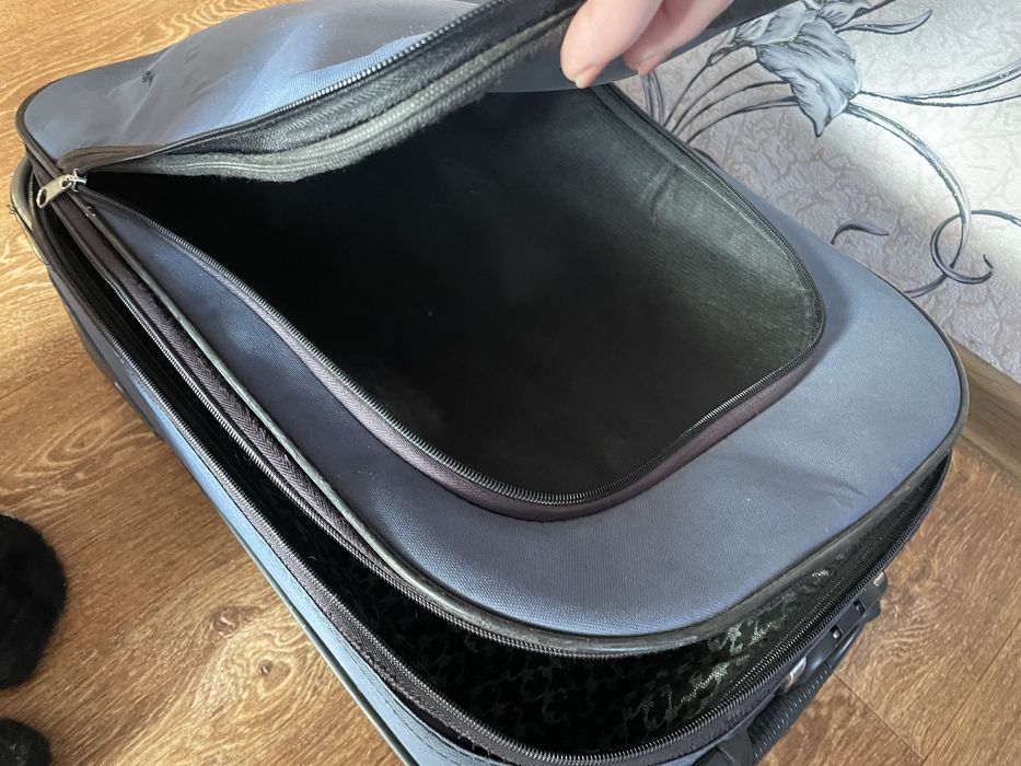 Продам валізу чемодан бу.